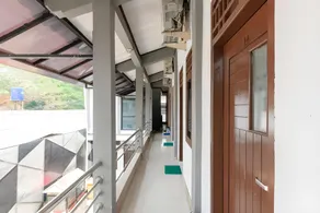 RedDoorz Syariah near Mall Of Serang - Image 4