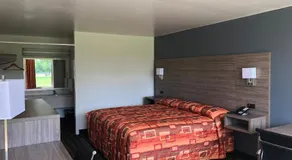 Mid Continent Inn - Image 5