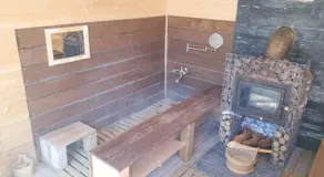 Magnifique Cabanon avec jacuzzi et sauna - Image 4