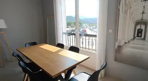 Appartement plein centre Saint Florent face au port - Image 4