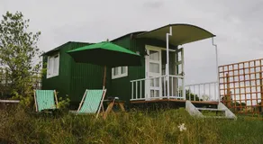 The Hide at Manton Bay- Glamping - Image 4