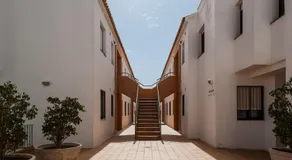 Merveilleux appartement de vacances avec piscine, jardin et terrasse | Avec animaux admis - Image 3