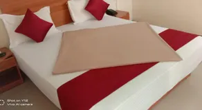 Red Star Holidays - Image 2