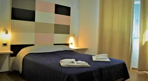 Master Hotel - Image 2