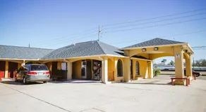 REGENCY INN - CHANNELVIEW - Image 4