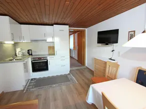 Comfy Apartment in Vandans with Garden & Skiing Nearby, - Image 5