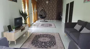 Homestay Haji Din Tronoh Perak - Image 2