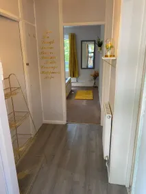 18K HOME FROM HOME - Image 4