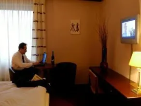 Hotel Waldkur - Image 3