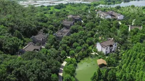 Designed resort in Moganshan Lishanyunju - Image 4