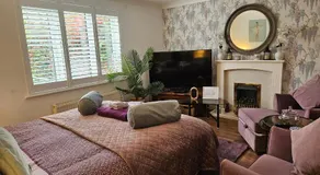 Siobhan's abode 3 Deluxe doubles and 1 king size NO PETS - Image 2