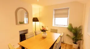 Spacious Home 10 mins to Airport & Braehead - Pass the Keys - Image 5