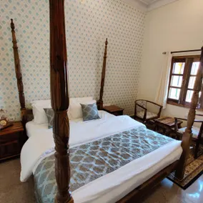 Rajasi Palace - Image 4