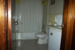 Cookes Motel - Image 4