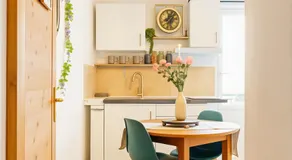 La Suite étoilée provençale : Studio Cozy, Centre Historique, Proche Thermes, Tout Équipé - Image 3