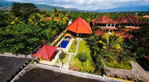 Ocean Beachfront Villa Dini - Image 3