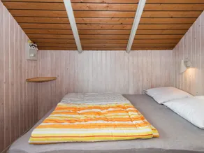6 person holiday home in Fårvang - Image 3