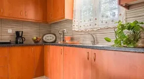 Helen's Countryside House - Image 3