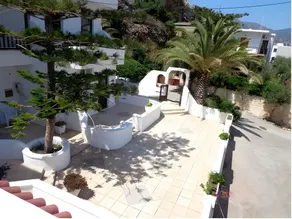 Soula Apartments & Studios - Image 4