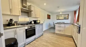 Large five bedroom home with parking in Swindon - Image 2