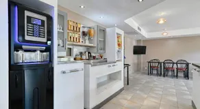 Hôtel Balladins Istres Confort / Martigues - Image 3