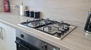 Dundee City Apartment with 3 Bedrooms - Image 5