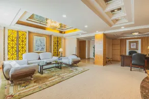 Yantai Central Hotel - Image 3