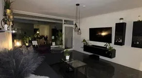 Diamond Suite - Image 4