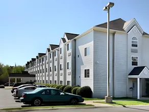 Red Roof Inn Winston-Salem - Image 5