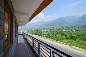 Sra Hi-way Inn - Image 3
