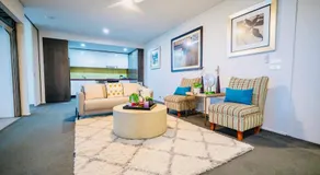 Luxury 2 BR , Pool Gym Parking Sydney CBD getaway - Image 4