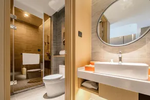 Atour Hotel Jiashan Dazhong Plaza - Image 2