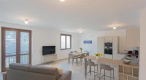 Dream Lake Apartments Lake View - private beach by Rent All Como - Image 2