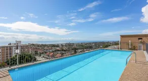 'Bondi Fairview' Coastal Panorama with Balcony - Image 3