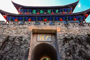 Dali Ancient Town-Jinbi Yayuan Inn - Image 3