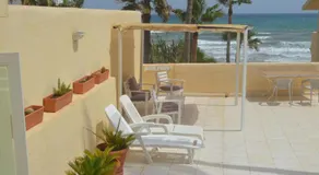 Excepcional Apartamento LOFT a pie de playa en CHALET ROQUETES - Image 3