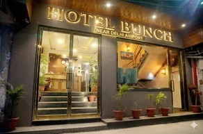 Hotel Bunch Near Delhi Airport - Image 4