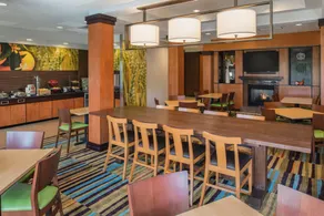 Fairfield Inn & Suites by Marriott Portland North - Image 4