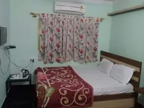 Hotel Sri Pranams International - Image 4