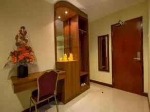 Imperial Hotel - Image 2