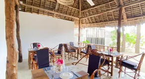 Lighthouse Guesthouse - Image 2