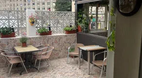 Emile Youth Hostel - Image 3
