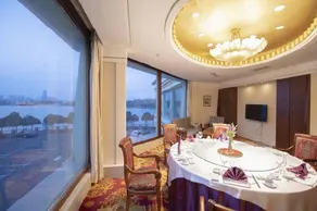 Celebrity Hotel Changchun - Image 4
