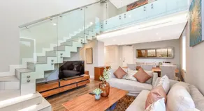 Deluxe Self-Catering Apartment | Park Central - Image 2