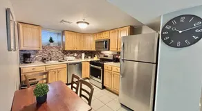 FREE Parking Cozy 2 Bedroom unit near NYC - Image 4