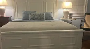 The Blue Inn Family Vacation Rental - Image 5