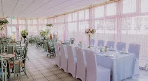 LandHotel - Image 3