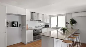 Light & Simple Single Room - Peakhurst Area - Shared Bathroom - Image 4