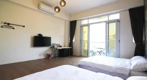 22 B&B - Image 2