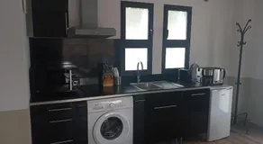 Comfortable house near downtown - Image 3